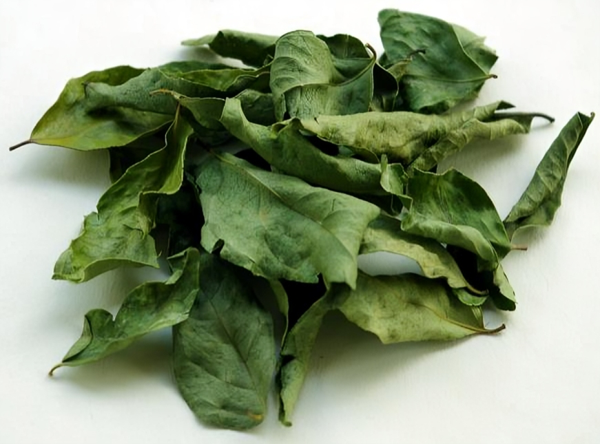 Dehydrated curry leaves